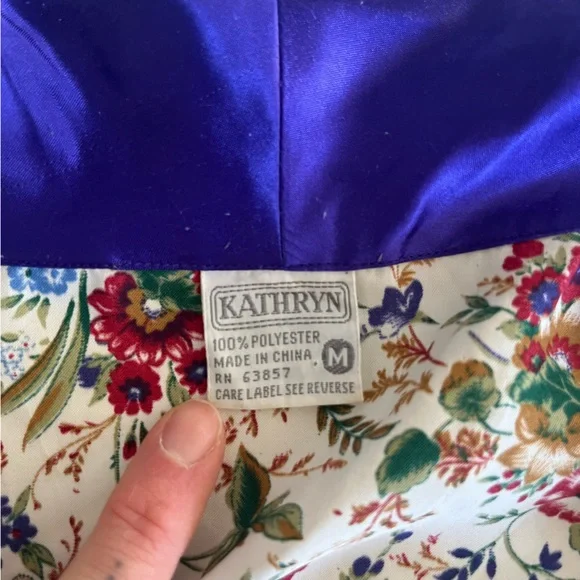 Floral Satin Robe - Picture 4 of 5